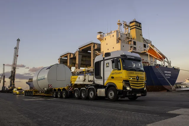transport, truck, special transport, transportation, traffic, industry, machine, logistics, road, delivery, siemens, aertssen, special transport, logistics, logistics, logistics, logistics, logistics. Tilpas tilbud til lokale leveringsforhold
