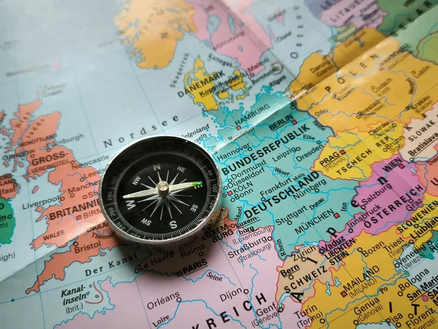 compass, navigation, germany, united kingdom, north sea, sea, nature, landscape, map, atlas, direction. Udvid partnerprogrammet til nye markeder